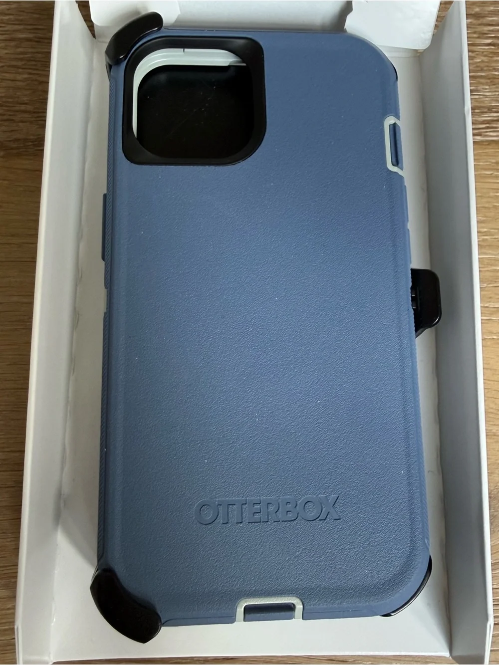New OtterBox Defender Series Pink iPhone 13, 14, 6.1” new 2023 Case - Fort Blue